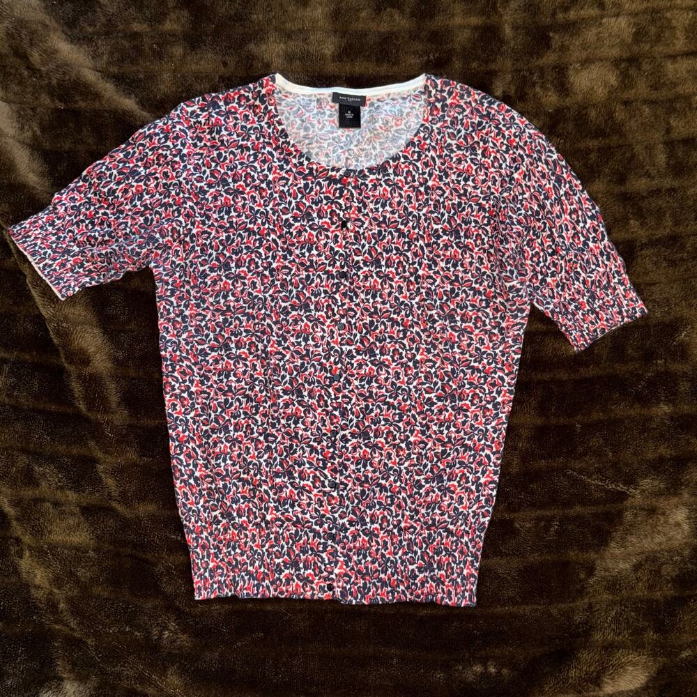 Ann Taylor M Black & Red Floral Print on White Short‎ Sleeve Cardigan